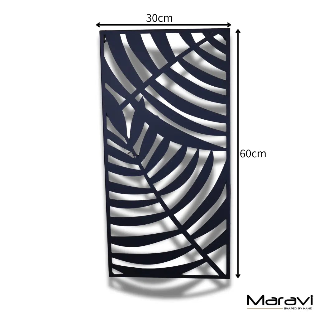 Black metal wall art featuring a leaf design by Maravi, decorative wall decor for modern interiors.