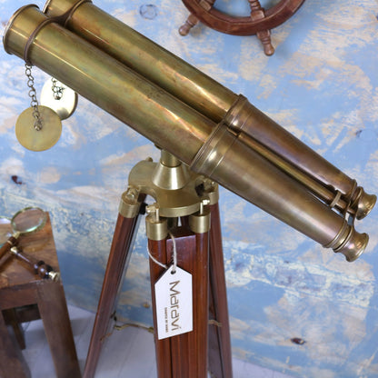 Vintage Mowai binoculars ornament on a tripod by Maravi, detailed with antique finish, perfect for decorative collection.