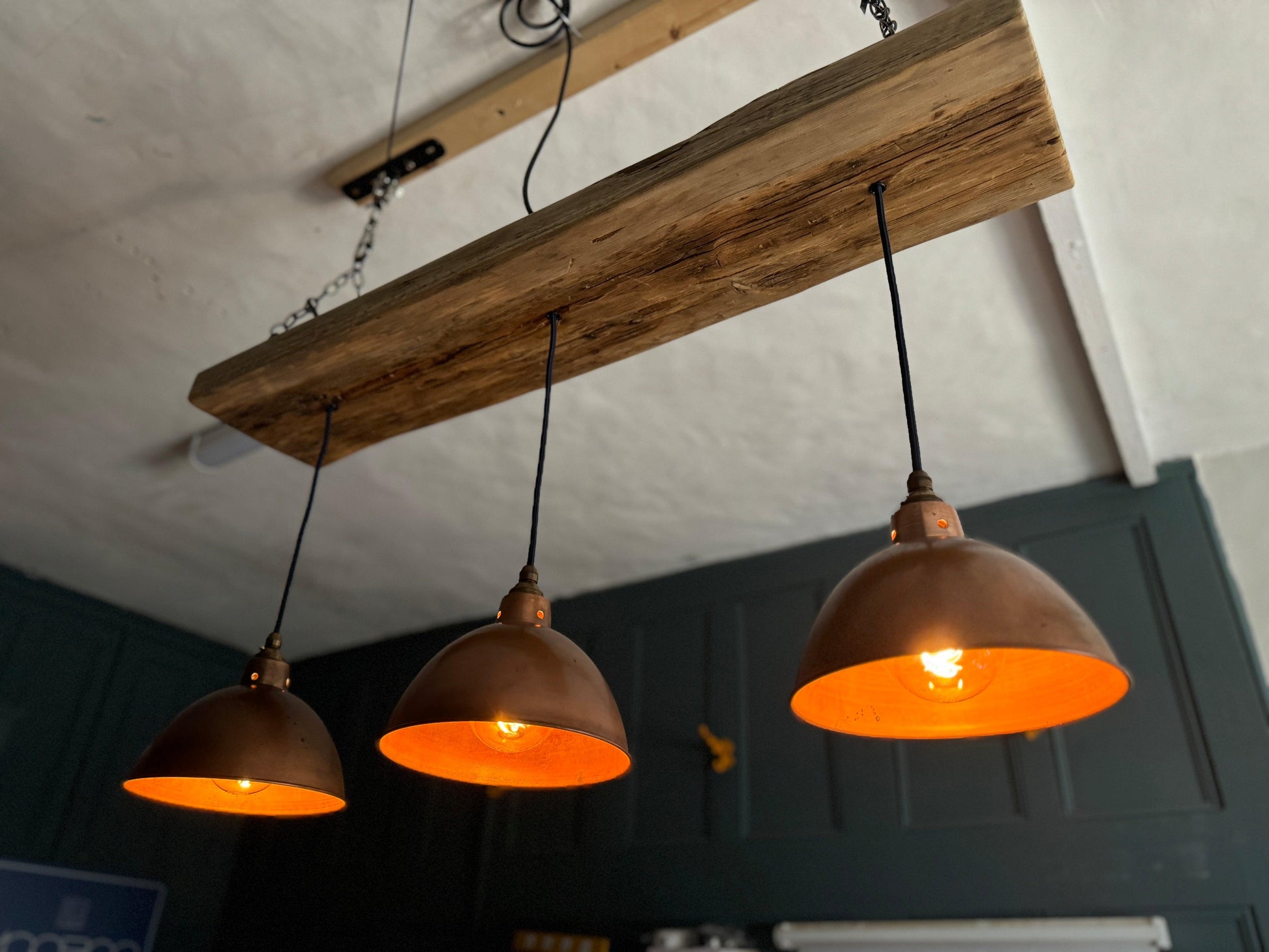 Wooden beam light with hanging shades from MooBoo Home, 120cm long, featuring a rustic wooden design and fabric lamp shades.