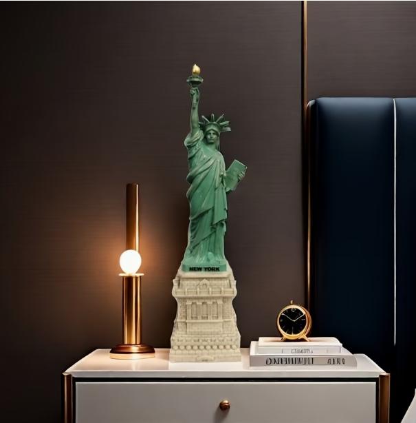 Vintage Liberty resin bust sculpture by TrendHomeDepot, featuring detailed craftsmanship and classic artistic design.