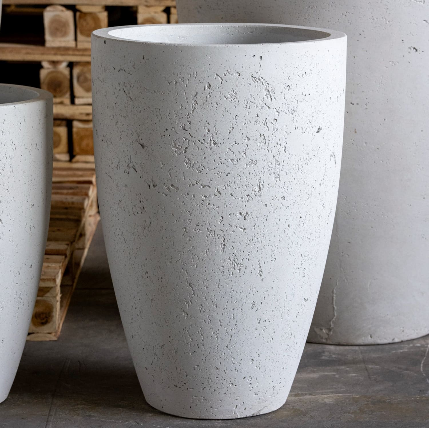 White Mist Vessara concrete planter by Jōbū Home, 100cm tall XXL vase for large indoor or outdoor plants, 172L capacity.